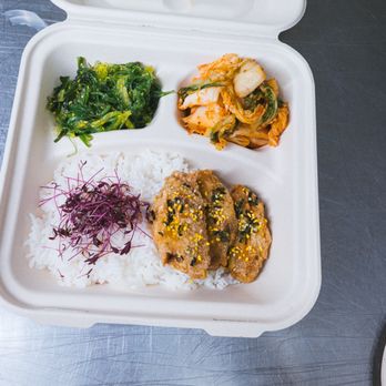 Nona - a styrofoam container of food - Fast Food Near Me - Honolulu, Hawaii Nona - a styrofoam container of food - Fast Food Near Me - Honolulu, Hawaii