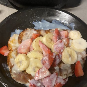 Reveille Coffeehouse Cafe - Mystic French Toast - Cafes Near Me - Marietta, Georgia