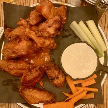 Tipsy Moose - Buffalo Wings - Pubs Near Me - Troy, New York Tipsy Moose - Buffalo Wings - Pubs Near Me - Troy, New York