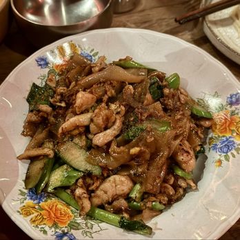 LenLen - Pad Kee Mao - Thai Near Me - New York, New York
