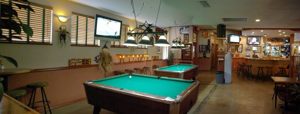 Clyde's Pub
