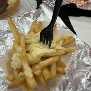 K LaMay's Steamed Cheeseburgers - Deliciously cheddary cheese fries. Mmmmm. - Burgers Near Me - Meriden, Connecticut K LaMay's Steamed Cheeseburgers - Deliciously cheddary cheese fries. Mmmmm. - Burgers Near Me - Meriden, Connecticut