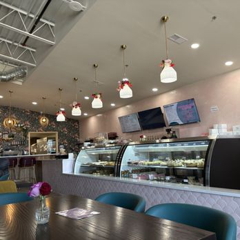 Lydia’s - Inside - Bakeries Near Me - Saint Charles, Missouri