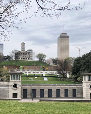 Bicentennial Capitol Mall State Park by null