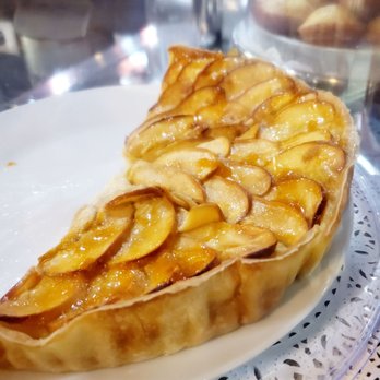 Le Cafe De Paris - Apple Tart - Coffee & Tea Near Me - Orlando, Florida Le Cafe De Paris - Apple Tart - Coffee & Tea Near Me - Orlando, Florida