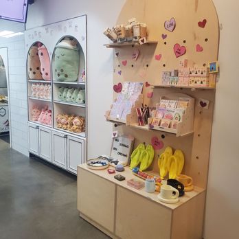 Boba Guru - Little trinket booth - Bubble Tea Near Me - Salt Lake City, Utah Boba Guru - Little trinket booth - Bubble Tea Near Me - Salt Lake City, Utah