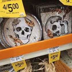 Safeway - 10/16/2025 - Safeway has an impressive amount of unique, well priced and great Spooktober decorations.