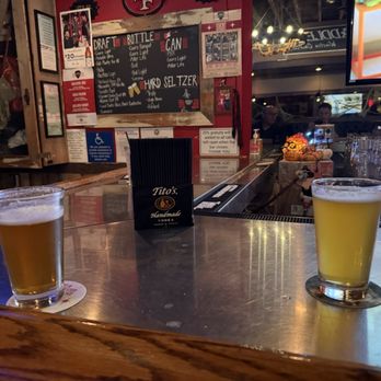 Saddle Bar - Dive Bars Near Me - Solana Beach, California Saddle Bar - Dive Bars Near Me - Solana Beach, California