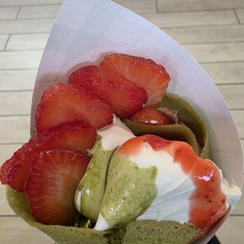 Wakaba Crepe - Strawberry Matcha Crepe - Creperies Near Me - Torrance, California