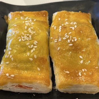 Dim Sum King - 210. Baked BBQ Pork Puff - Dim Sum Near Me - Daly City, California Dim Sum King - 210. Baked BBQ Pork Puff - Dim Sum Near Me - Daly City, California