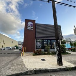 Exterior photo of Taco Bell - Honolulu, Hawaii Exterior photo of Taco Bell - Honolulu, Hawaii