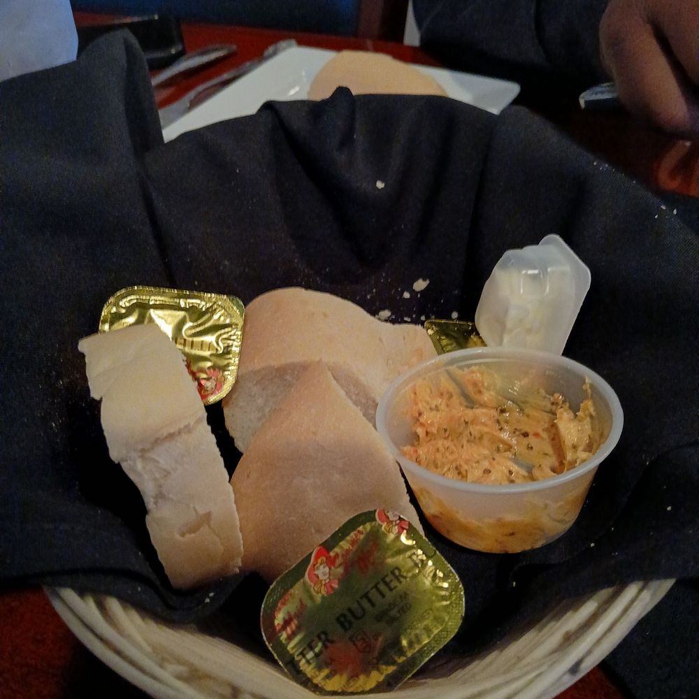 Carmine's - Bread and butter - Sicilian Near Me - Williamsville, New York