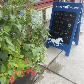 Casse-Crêpe Breton - Outside - Creperies Near Me - Quebec City, Quebec Casse-Crêpe Breton - Outside - Creperies Near Me - Quebec City, Quebec