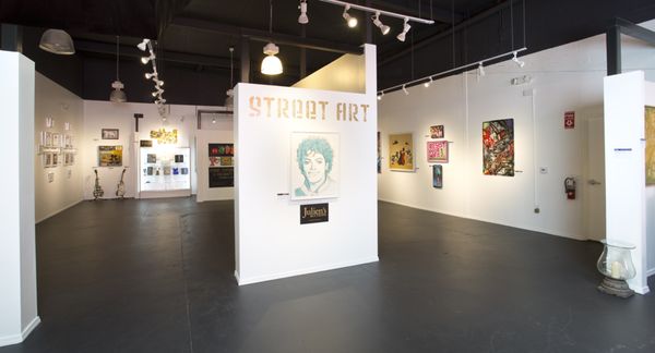 Julien's Auctions by null