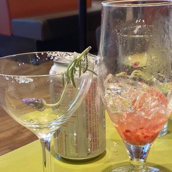 Snooze, an A.M. Eatery - Abri-ca-lav-ra Mimosa (SO GOOD), Rosé Garden - Breakfast & Brunch Near Me - Orange, California Snooze, an A.M. Eatery - Abri-ca-lav-ra Mimosa (SO GOOD), Rosé Garden - Breakfast & Brunch Near Me - Orange, California
