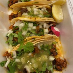 Carniceria Las Reina's - Al pastor tacos