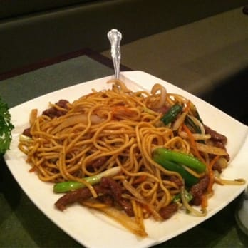 Pine Garden - Beef Lo-mien - Chinese Near Me - Exeter, New Hampshire
