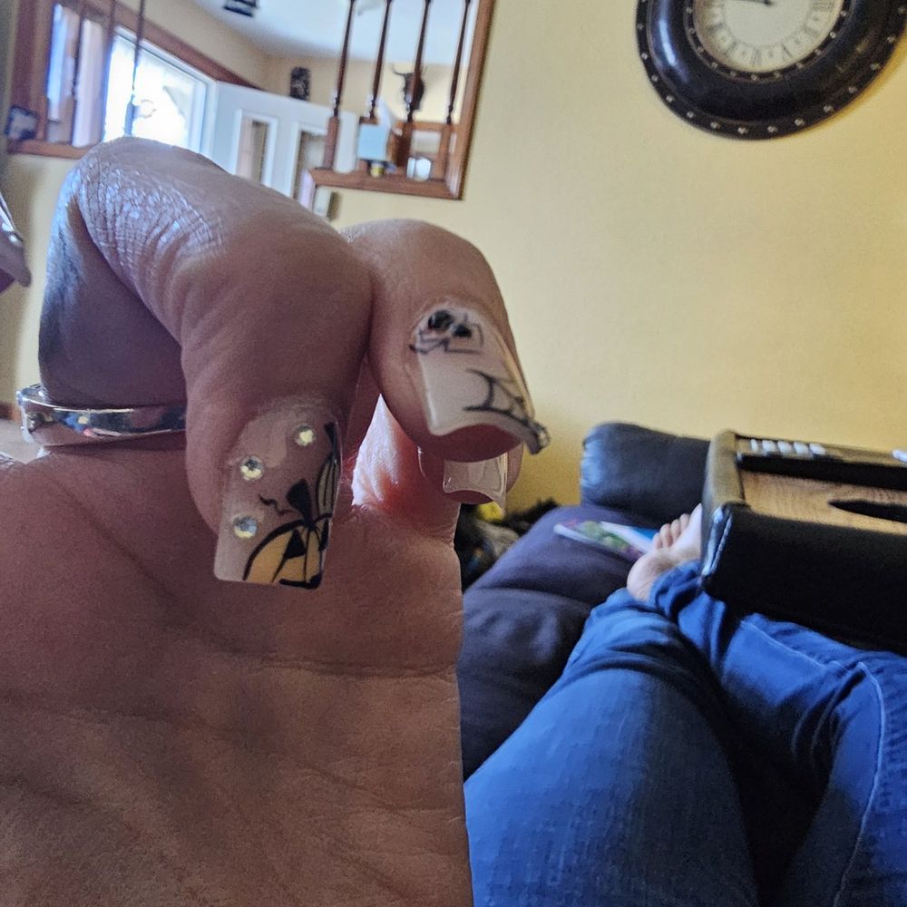Pop Nails - Only 7 days and already lifting. - Nail Salons Near Me - Modesto, California