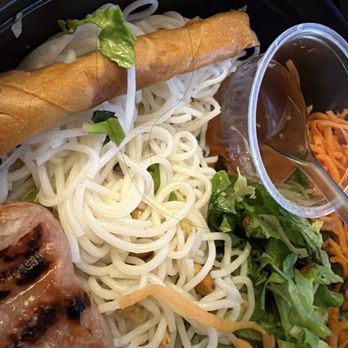 Summer Rolls - Hair in food - Vietnamese Near Me - Rosemead, California Summer Rolls - Hair in food - Vietnamese Near Me - Rosemead, California