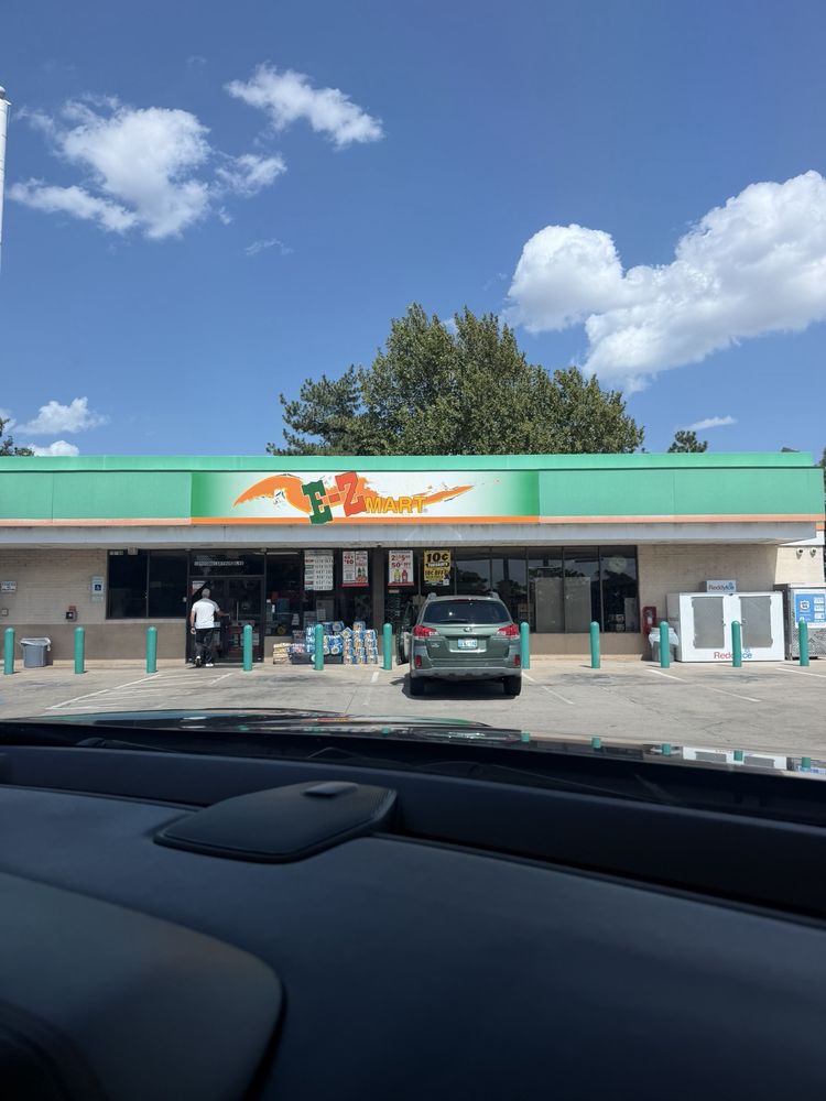 E Z Mart Logo