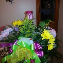 Special Rose - As you can see it has 3 bows which account to more than the flowers.