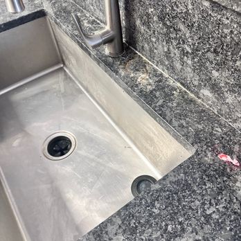 A 2 Z Houeskeeping - After $300 cleaning. refund denied. A 2 Z was unable to fix. - Home Cleaning Near Me