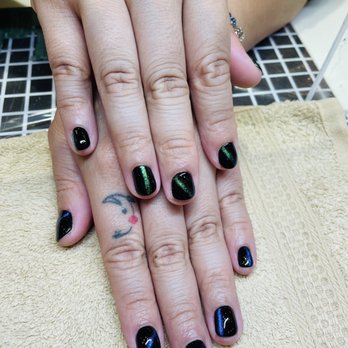 Royal Beauty Nail - Cat eye - Nail Salons Near Me - Flushing, New York Royal Beauty Nail - Cat eye - Nail Salons Near Me - Flushing, New York