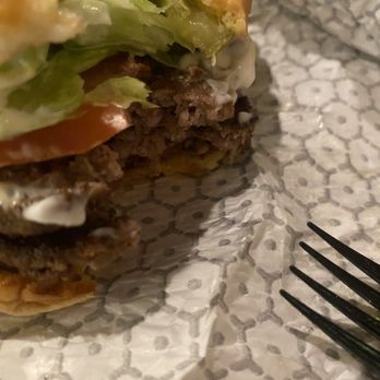 Hat Creek Burger Company - Basic burger - Burgers Near Me - Allen, Texas Hat Creek Burger Company - Basic burger - Burgers Near Me - Allen, Texas