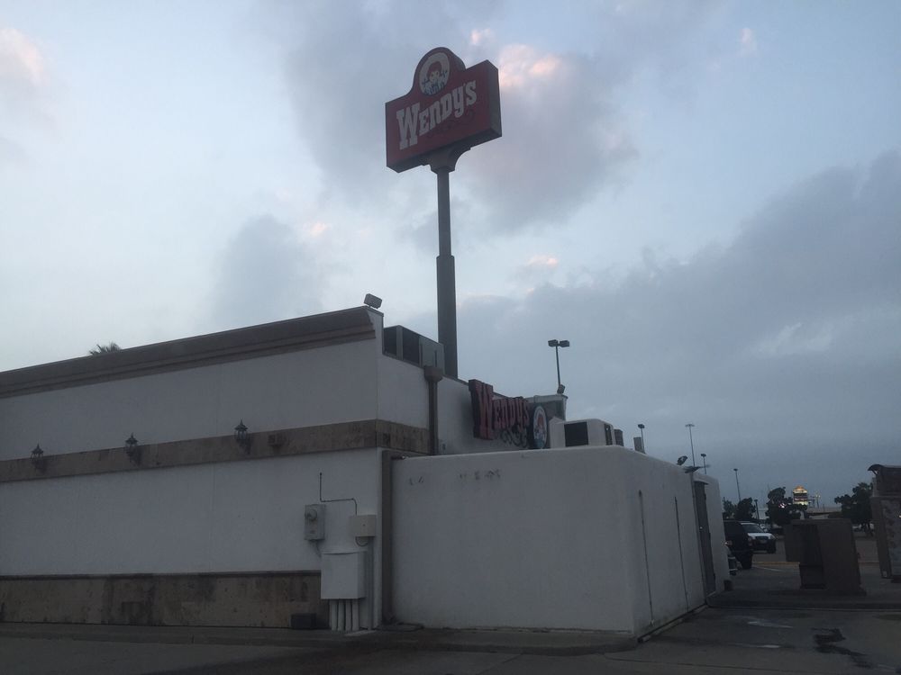 WENDY’S Updated April 2024 22 Reviews 5934 S Spid Dr, Corpus