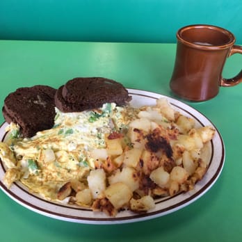 Tresca's Eating Place - Vegetable and cheese omelet with bell peppers, onions, mushrooms and broccoli is enough for two (with rye toast and home fries) - Diners Near Me - Watertown, Massachusetts Tresca's Eating Place - Vegetable and cheese omelet with bell peppers, onions, mushrooms and broccoli is enough for two (with rye toast and home fries) - Diners Near Me - Watertown, Massachusetts