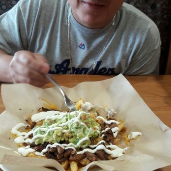 Loaded Cafe - Long Beach - Oh yeah, he's enjoying - American Near Me - Long Beach, California