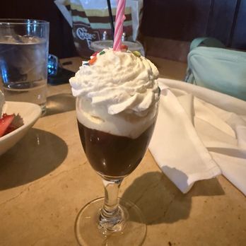 The Cheesecake Factory - Complimentary Birthday Sundae - American Near Me - Roseville, California