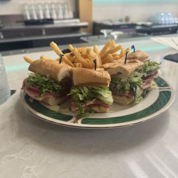 Bar Ella Pacific Beach - Hoagie and fries - Cocktail Bars Near Me - San Diego, California