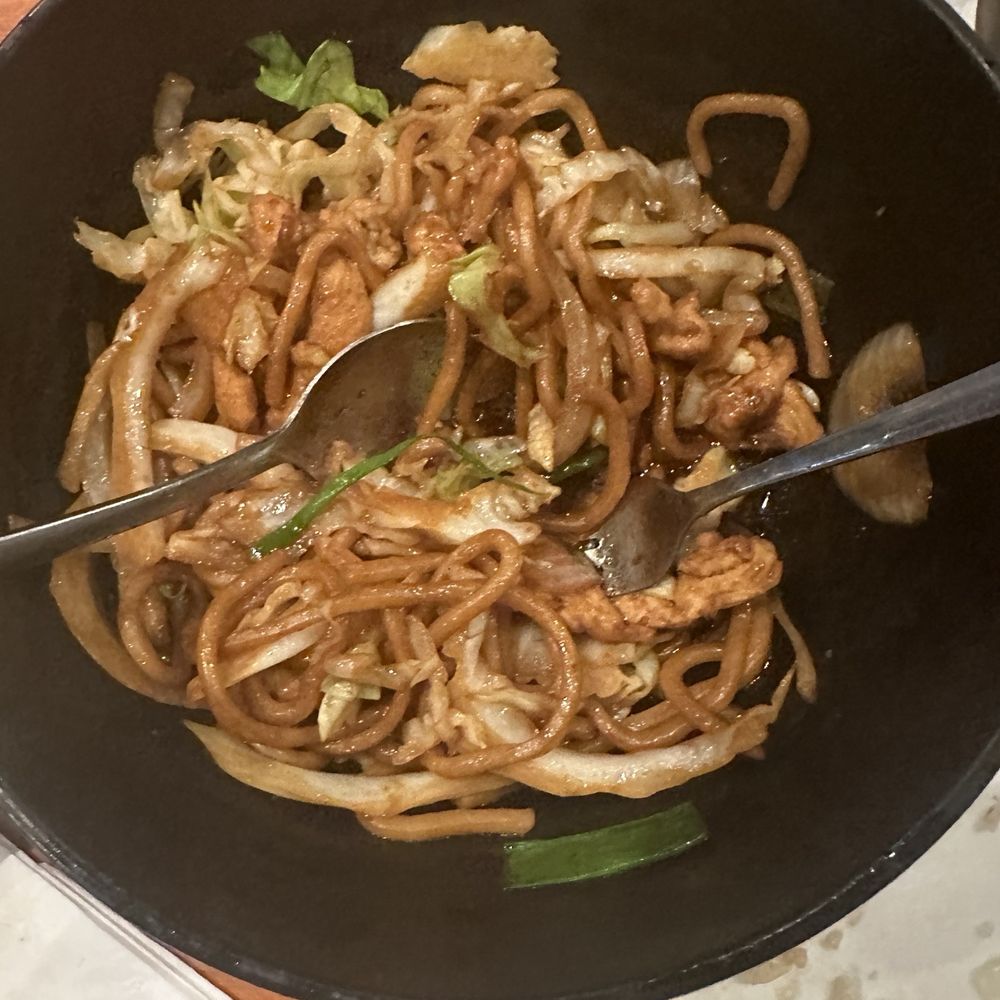 Spicy Dragon - Chicken Chow Mein - Chinese Near Me - Sacramento, California