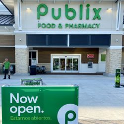 Publix - Grand Opening of the brand new (completely reconstructed)  Publix in The Crossings
