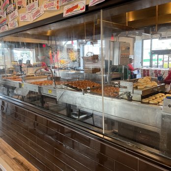Krispy Kreme - Massive donut making machine - Donuts Near Me - Lone Tree, Colorado
