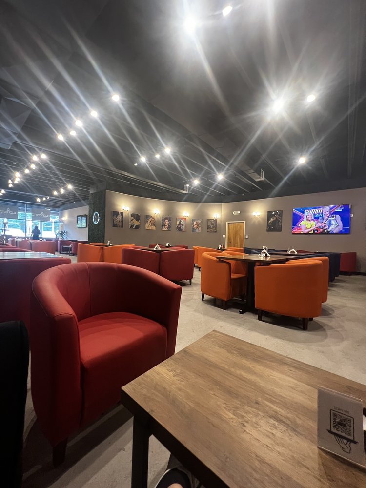 HUB CAFE 16 Photos 9998 Main St, Fairfax, Virginia Hookah Bars Restaurant Reviews