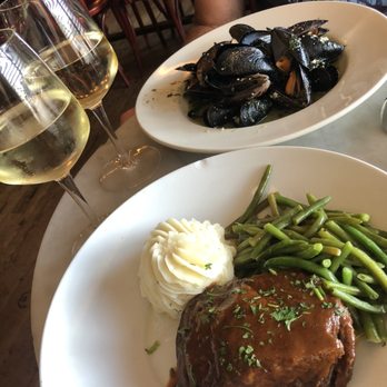 39 Rue de Jean - French Near Me - Charleston, South Carolina