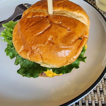 Presley's Kitchen & Bar - Double Smashburger - American Near Me - Detroit, Michigan Presley's Kitchen & Bar - Double Smashburger - American Near Me - Detroit, Michigan