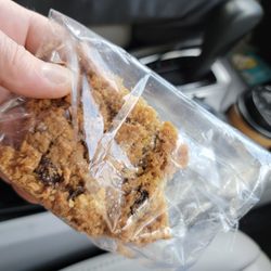 Wagshal's - Oatmeal cookie, meh.