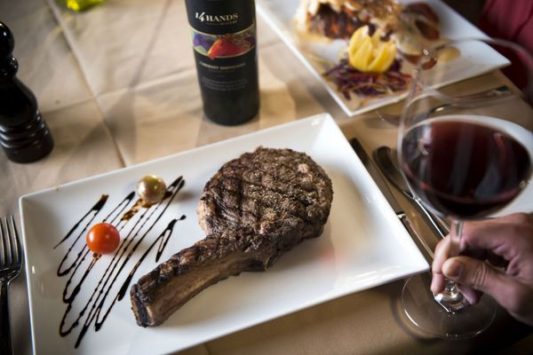 Red Oak Steakhouse by null