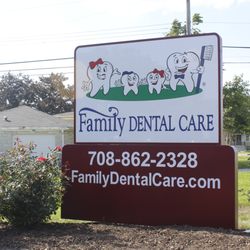 Family Dental Care - Monument sign