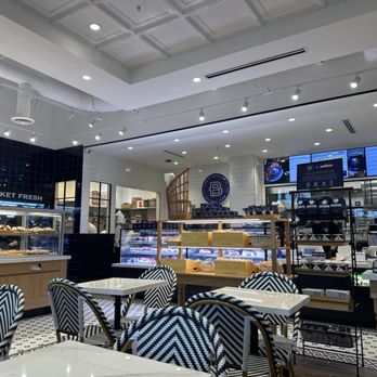 Paris Baguette - Patisserie/Cake Shop Near Me - Carmel, Indiana Paris Baguette - Patisserie/Cake Shop Near Me - Carmel, Indiana
