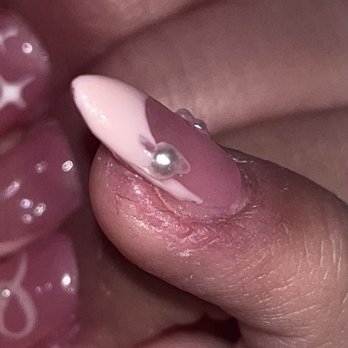 Nail Bar by Jessica - messes up nail and the extension isnt even covering the whole nail - Nail Salons Near Me - Quincy, Massachusetts