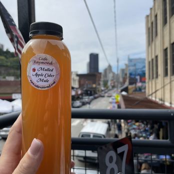 Cafe Raymond - Mulled Apple Cider Mule - Breakfast & Brunch Near Me - Pittsburgh, Pennsylvania