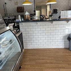Break'n Bread Sandwich Shoppe - Break n Bread service counter