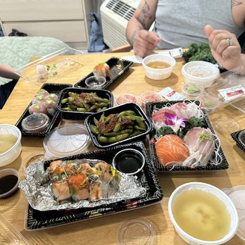 Tomi Sushi - Crap! - Sushi Bars Near Me - Los Angeles, California
