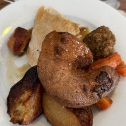 Carpenters Arms - The basic turkey roast, but then you get all these add ons! So worth the cost. And we cleared our plates!