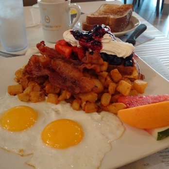 Allô! Mon Coco - My plate - Breakfast & Brunch Near Me - Montreal, Quebec