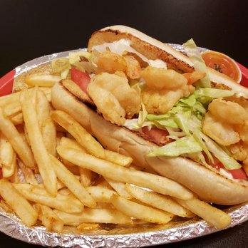 Rodney's Kitchen - Shrimp po boy - Soul Food Near Me - Waterloo, Iowa